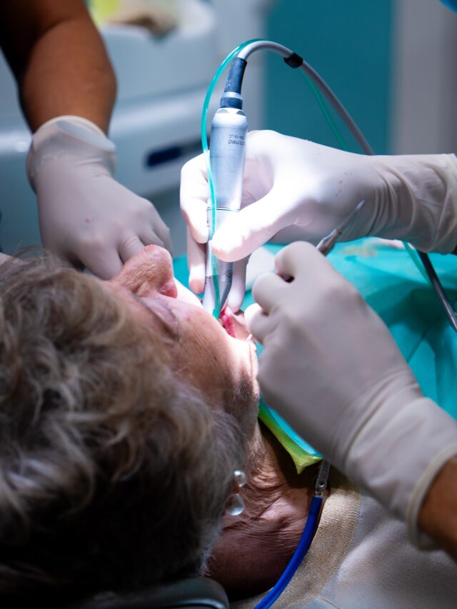 Para nosotros, el éxito es el compromiso total con cada paciente. Escuchar, cuidar y generar confianza. 💚🦷 

📍C/Colón de Larreategui 17, Bilbao
📍C/Amezti 7 Bajo, Algorta
